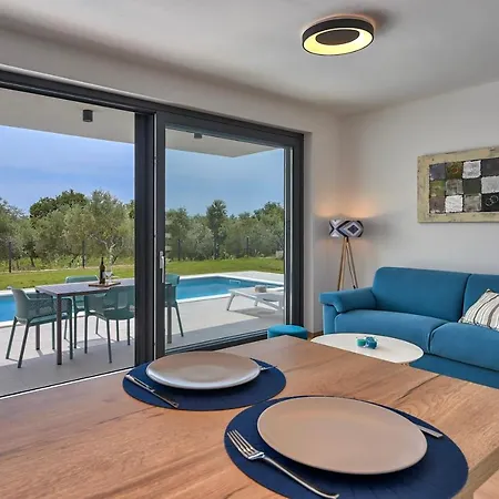 Little Mo 빌라 Ližnjan