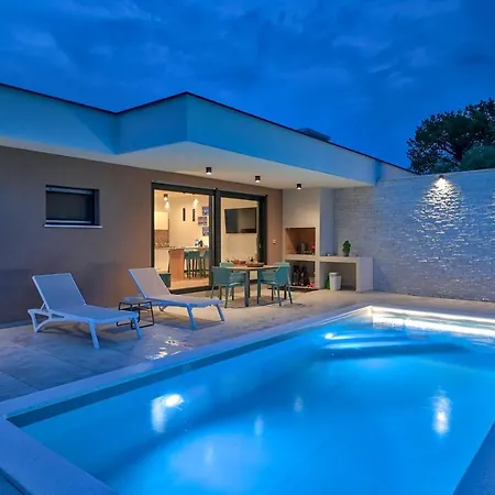 Little Mo Villa Ližnjan