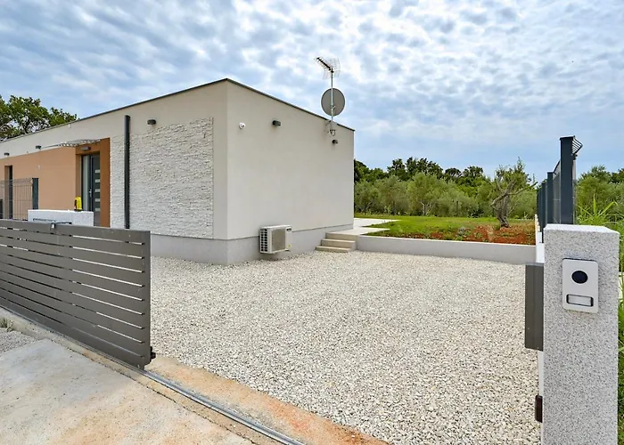 Little Mo Villa Ližnjan